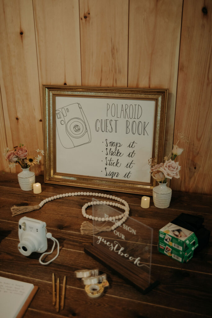 polaroid-guest-book-sign