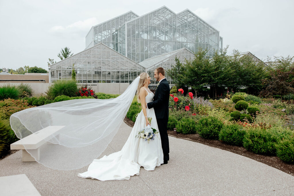 Frederik Meijer Gardens Wedding Coordinator