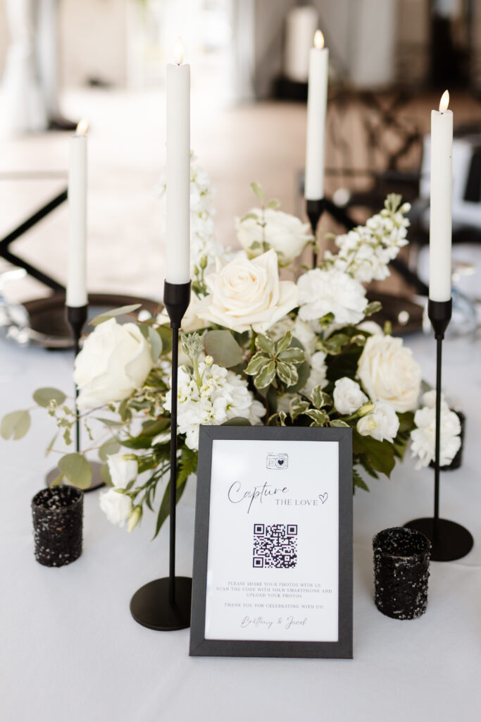 Centerpiece inspo black and white